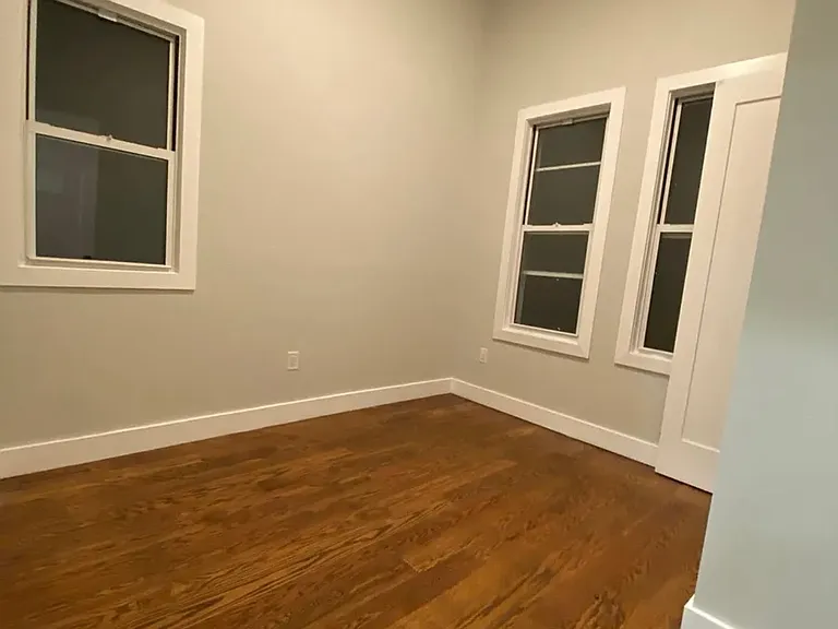 112 Duncan Ave #3D — Photo 6
