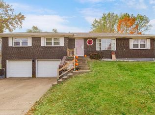 1303 NE 77th St, Gladstone, MO 64118