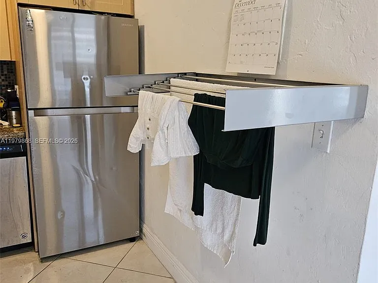 7400 Harding Ave #22 — Photo 4