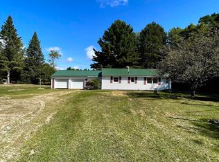 3846 K Rd, Bark River, MI 49807