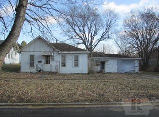 906 Maple St, Atlantic, IA 50022