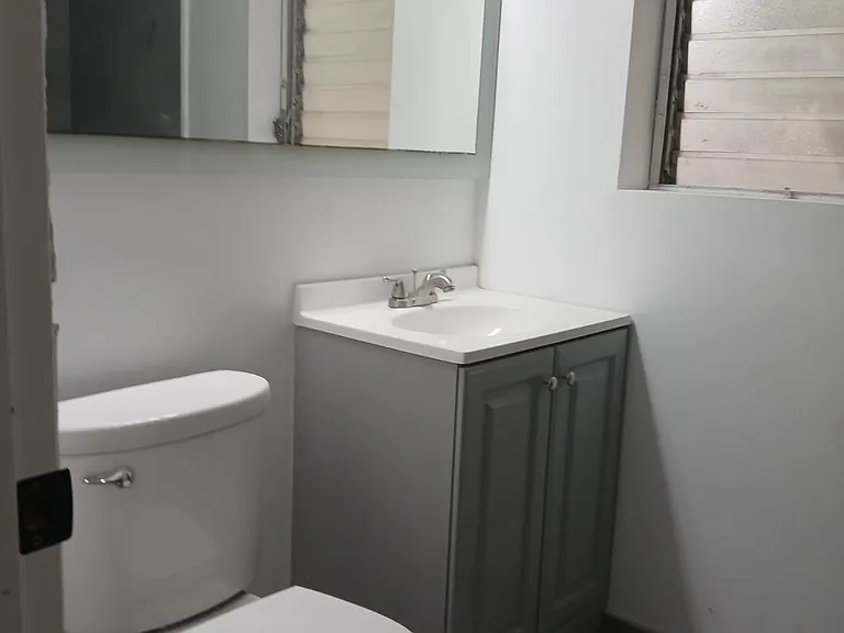 1499 NE 32nd St #3 — Photo 4