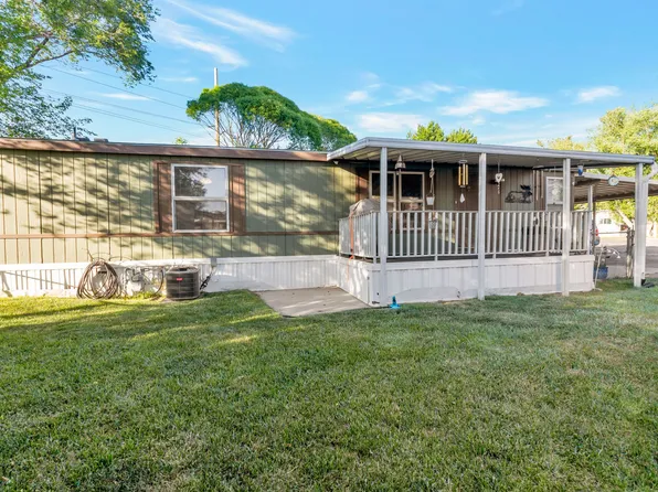 8808 S Cambridge Cir W, Sandy, UT 84070