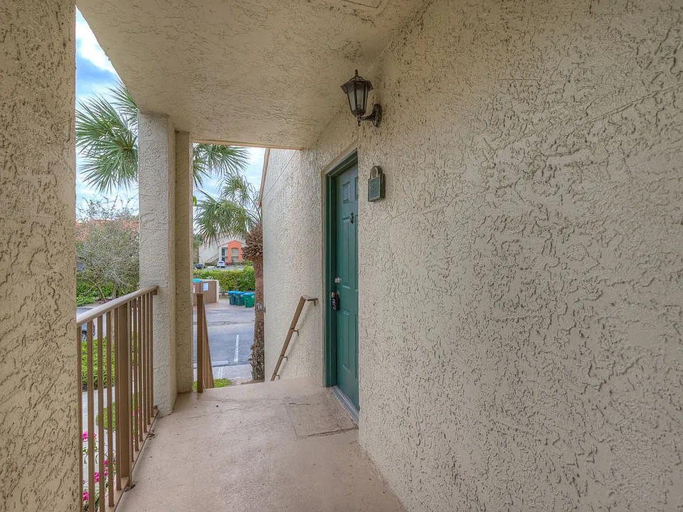 13545 Eagle Ridge Dr #827