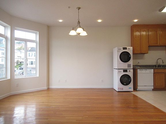 2nd image of 83 Beaumont Ave