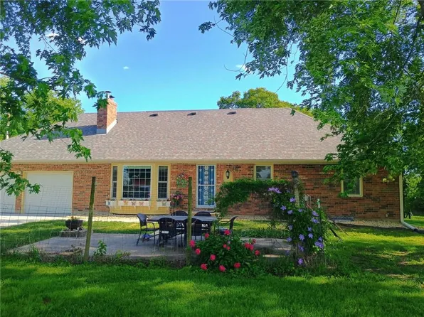 24103 E 323rd St, Harrisonville, MO 64701