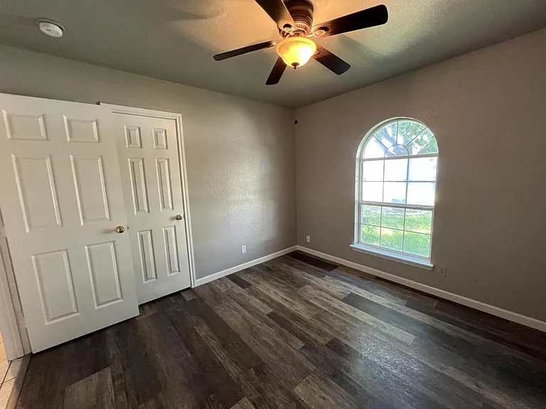 3607 Crescent Dr — Photo 18
