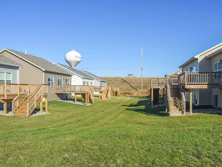 1102-04 Pueblo — Photo 16