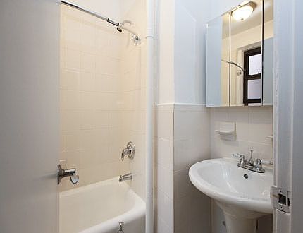 5th image of 3755 79th St APT 4E