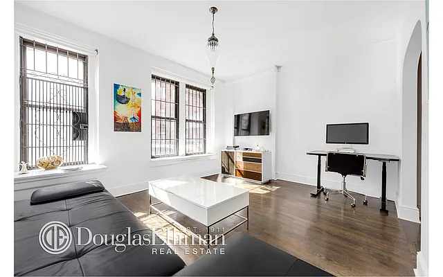 Rented by Douglas Elliman | media 44
