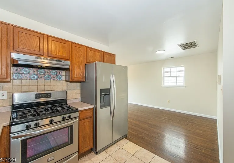 905 Olive St #2 — Photo 14