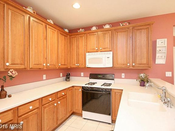 3rd image of 12176 Seaford Ct