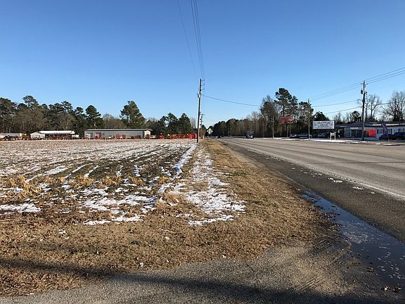 3rd image of 812 W Bobo Newsom Hwy