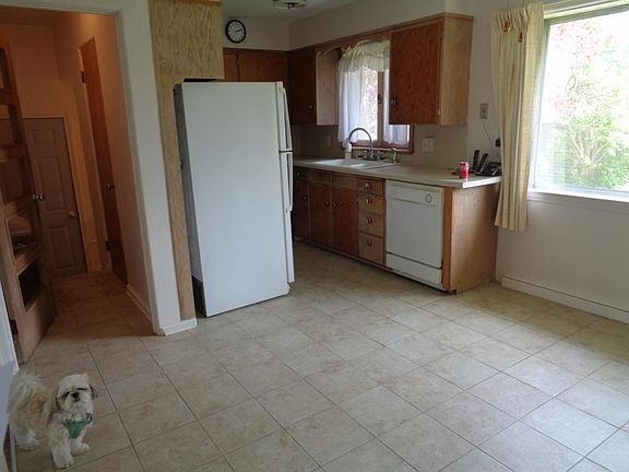 3rd image of 1402 S 2nd Ave