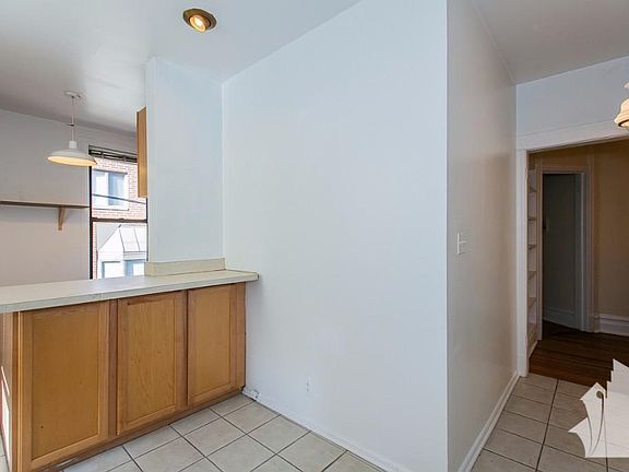 5th image of 1220 N Dearborn St #B2b