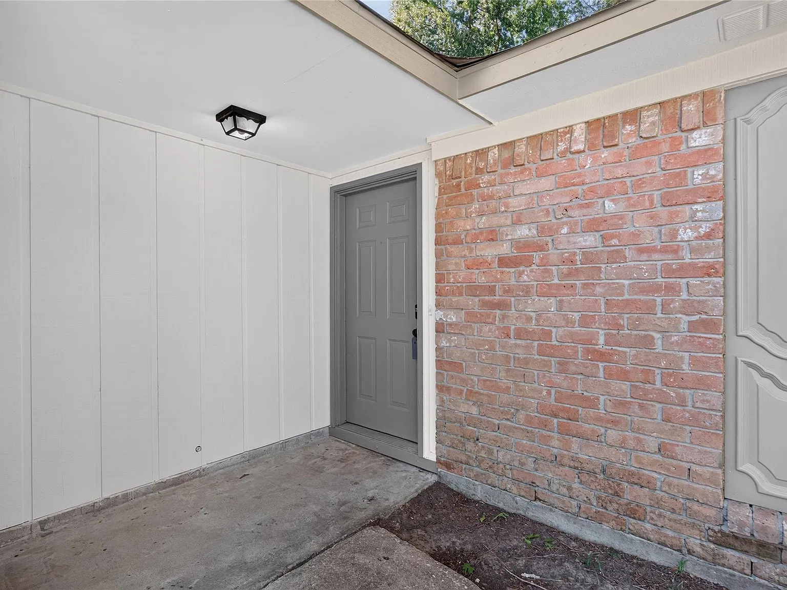 3 bed, 2.0 bath, 1381 sqft, $1,850 — Photo 2