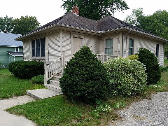 3rd image of 1422 Wilson Ave