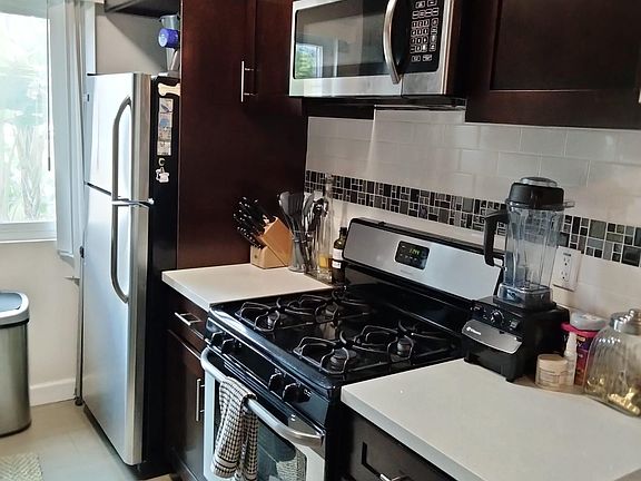 2nd image of 7518 Norton Ave APT 6