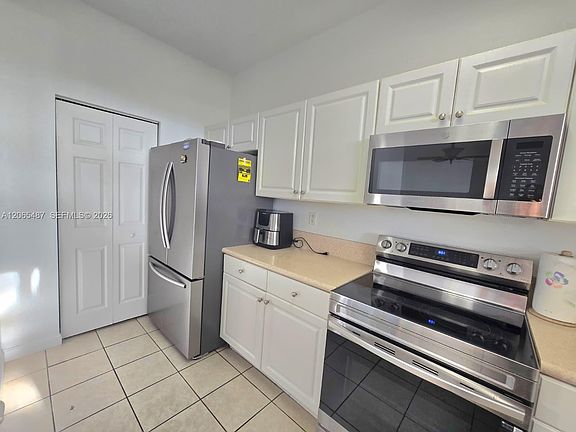 4th image of 13211 SW 127th Ct