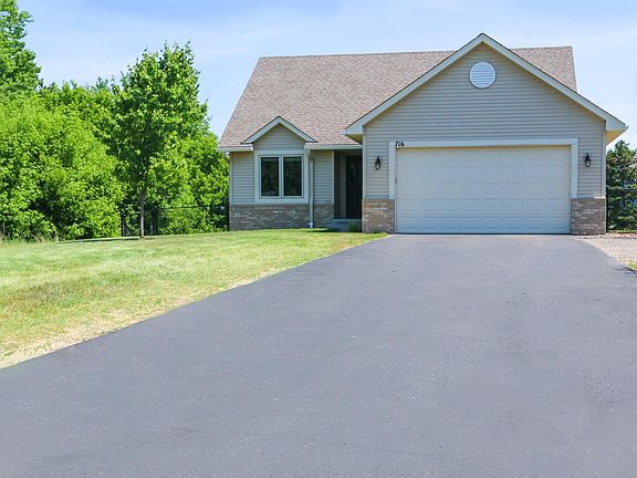 2nd image of 716 Isanti Pkwy NW