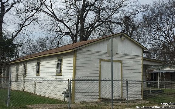 2nd image of 337 S San Horacio Ave