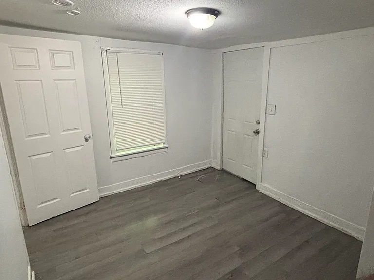 134 Thompson St #1 — Photo 5