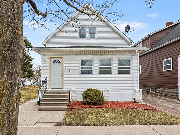 2nd image of 905 S Monroe St