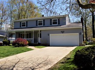9421 Basswood Dr, Olmsted Falls, OH 44138
