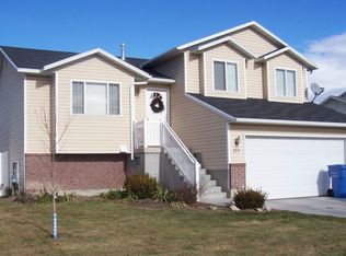 227 Sunstone Cir, Logan, UT 84321