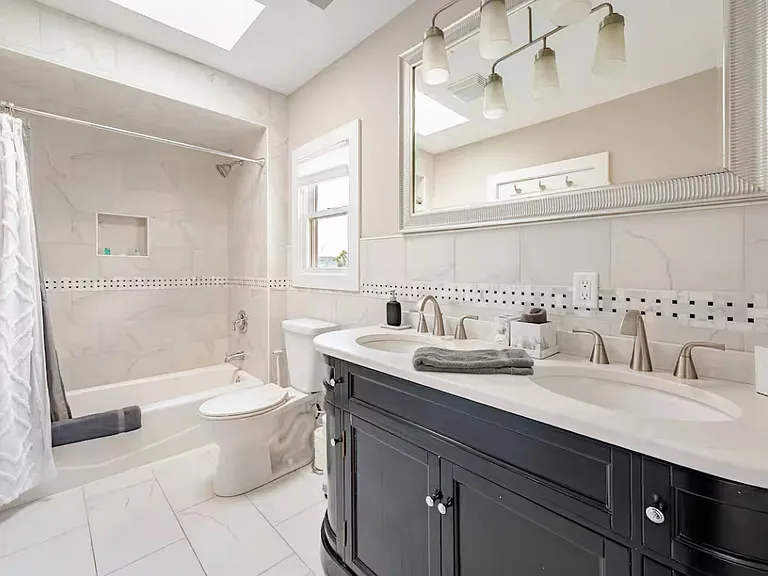 307 Lakeside Blvd — Photo 35