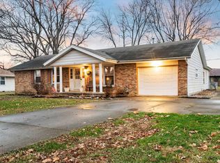 5208 S Edgewood Dr, Muncie, IN 47302