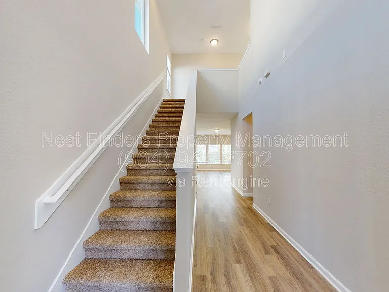 235 Starnberg Ct — Photo 3