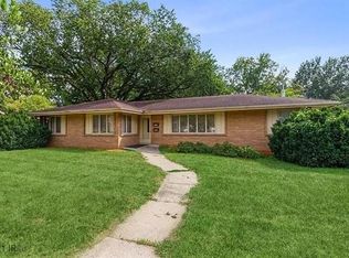 4220 Franklin Ave, Des Moines, IA 50310