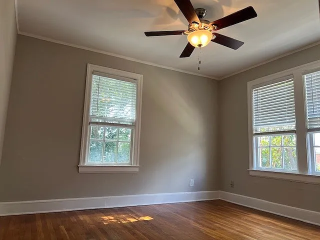 Bedroom/office (two closets)