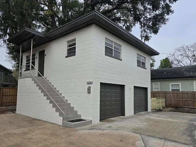 1315 E Central Blvd — Photo 1