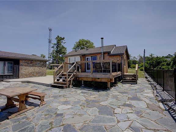 4th image of 2 Browns Ln