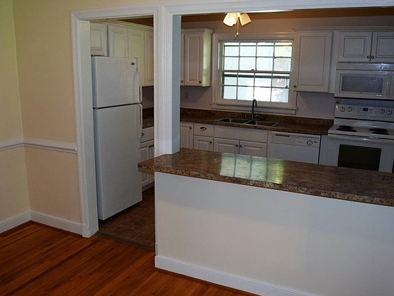 3rd image of 2753 Tinsley Dr