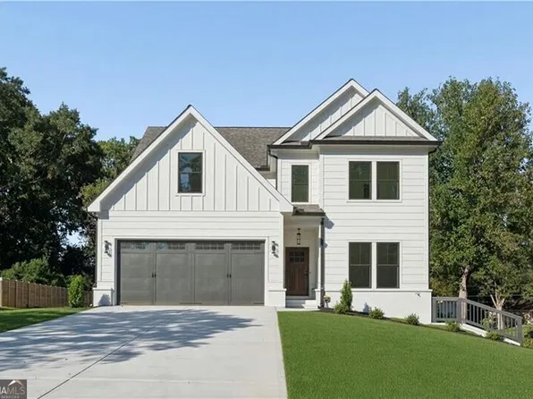 2425 Elmwood Cir, Atlanta, GA 30339