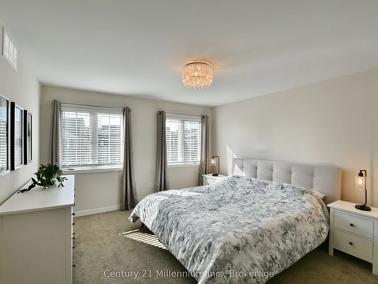 349 Yellow Birch Cres — Photo 28