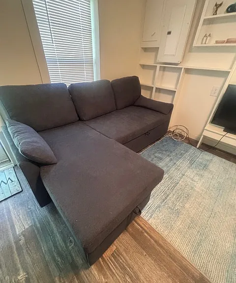 912 Vivian St — Photo 15