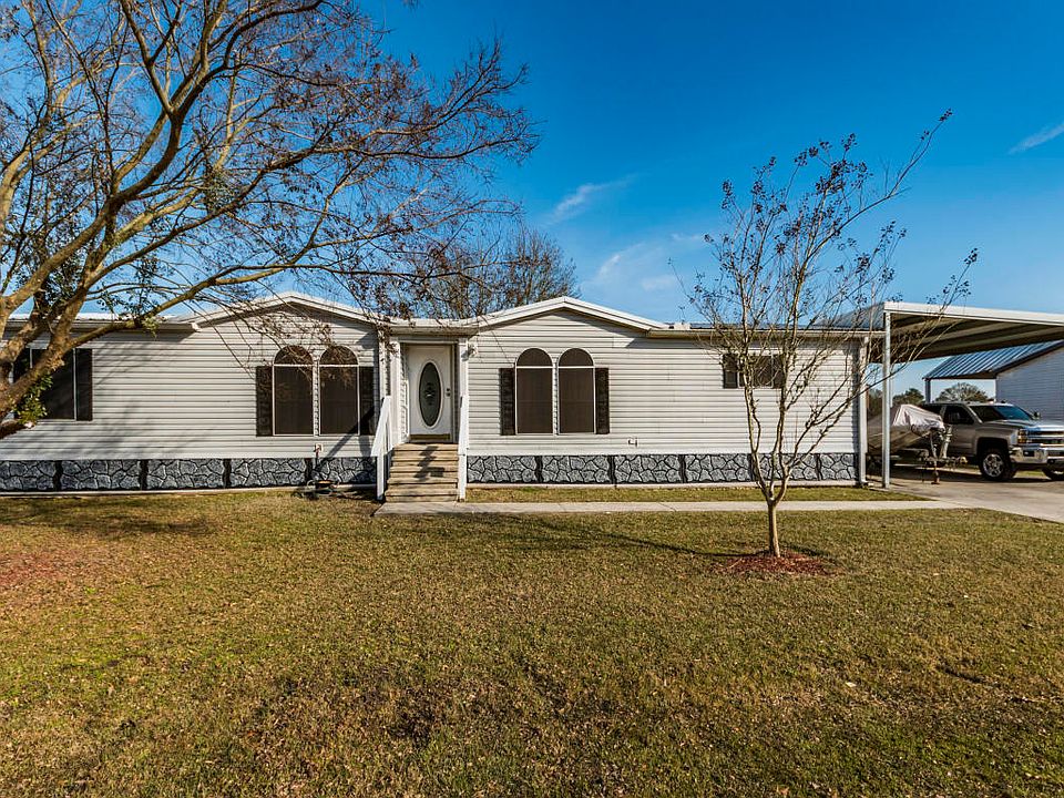 1st image of 107 Blanco Dr