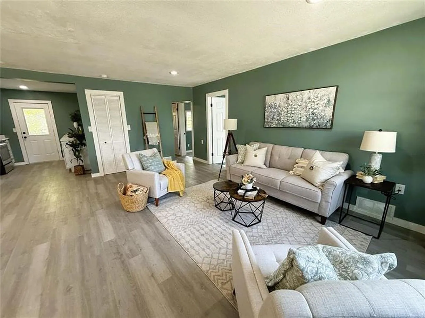 12013 Teifer Ave — Photo 3