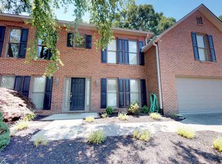 9904 Dansons Ln, Knoxville, TN 37923