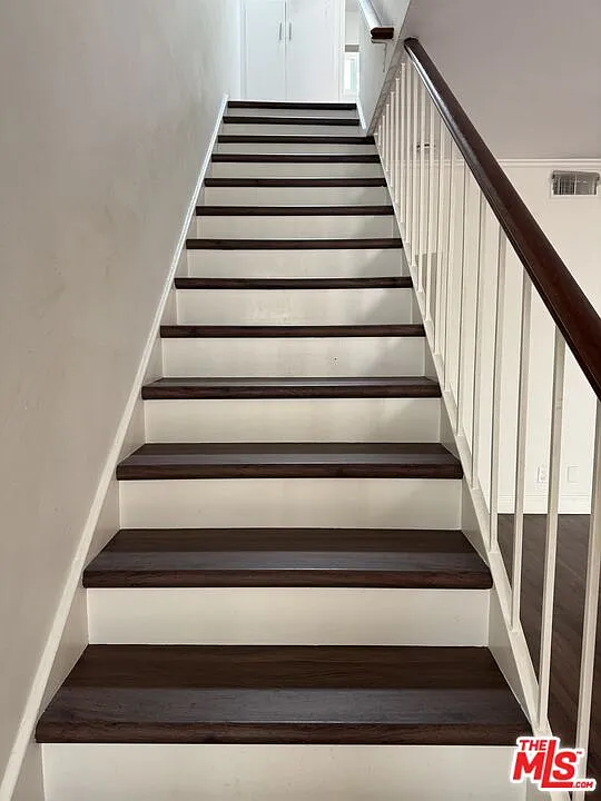2 bed, 1.5 bath, $4,100 — Photo 4