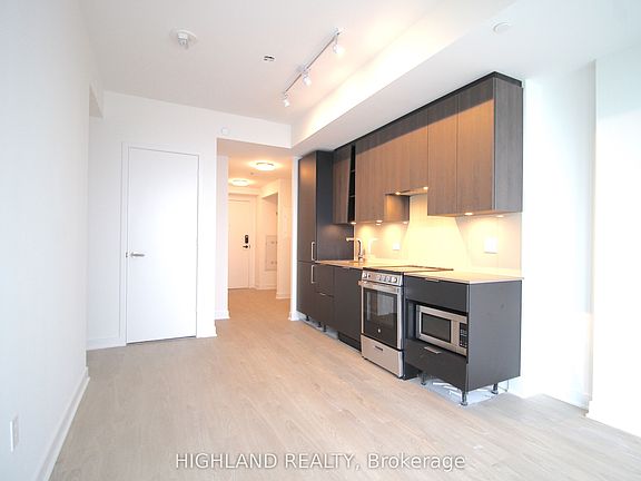 4th image of 3900 Confederation Pkwy #5502