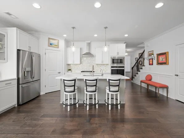 720 Churton Pl, Cary, NC 27518