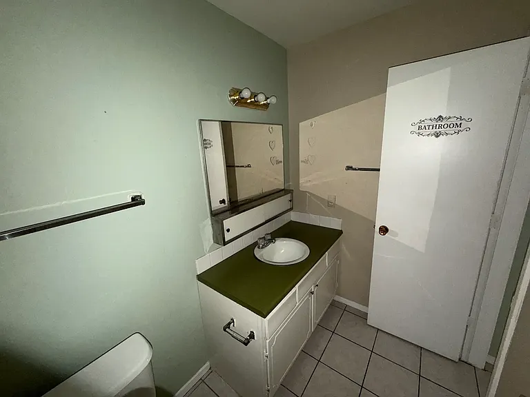 11013 Towner Ave NE #D — Photo 12