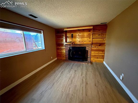 4th image of 2142 Addison St