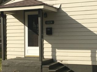 1324 Kirkwood Ave, Iowa City, IA 52240