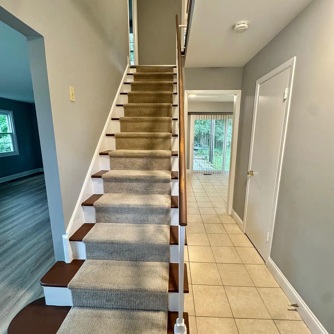 4 bed, 2.5 bath, 1872 sqft, $2,850 — Photo 2